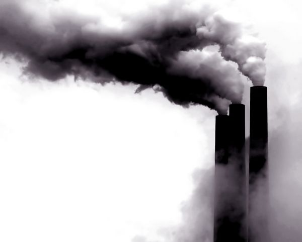 تصویری ترسناک از انتشار گازهای گلخانه ای نیروگاه در آمریکا