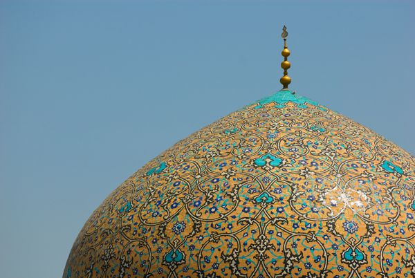 گنبد مسجد شیخ لطف الله اصفهان ایران