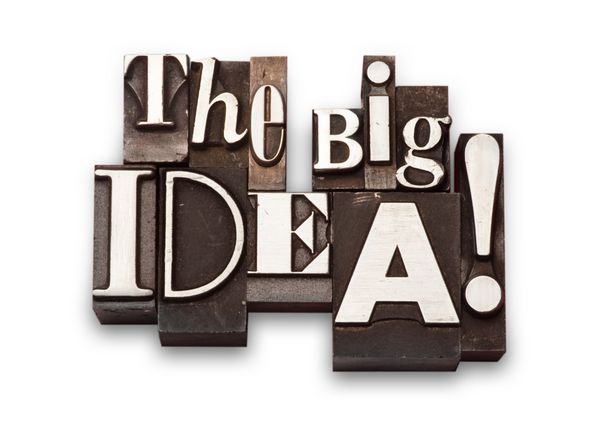 عبارت The Big Idea با حروف چاپی قدیمی روی زمینه سفید انجام شده است