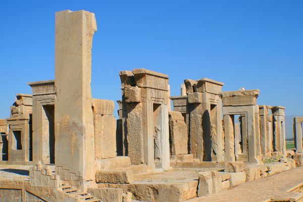 ویرانه های شهر باستانی تخت جمشید ایران