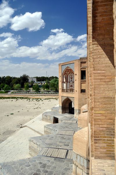 پل اصفهان