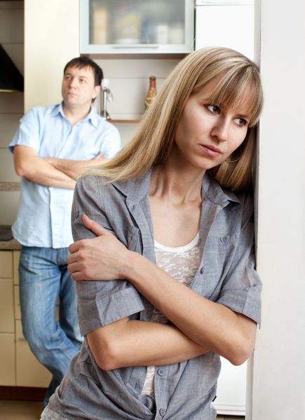 درگیری زن و مرد در خانه