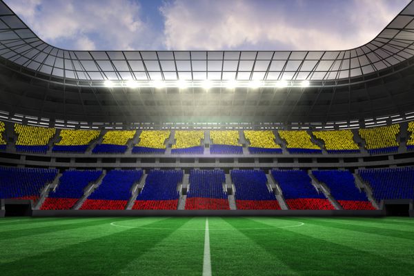 پرچم ملی کلمبیا به صورت دیجیتالی در مقابل استادیوم بزرگ فوتبال تولید شده است