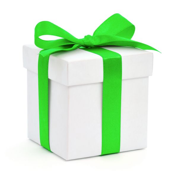 جعبه هدیه سفید با پاپیون سبز در زمینه سفید