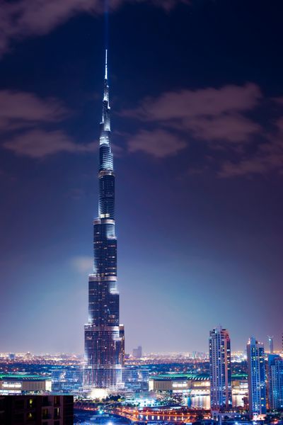 دبی امارات متحده عربی - 29 نوامبر برج دبی - بلندترین ساختمان جهان با 828 متر در 29 نوامبر 2011 در دبی امارات