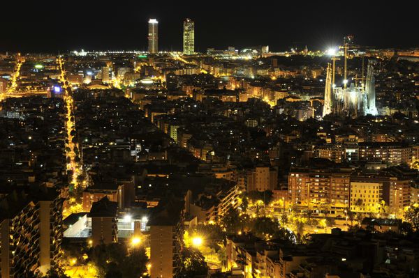 بارسلونا در شب