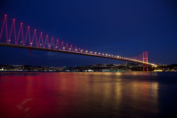 پل بسفر در استانبول ترکیه