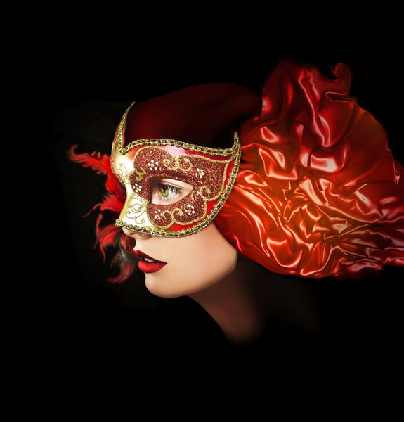زن جوان زیبا با ماسک مرموز ونیزی