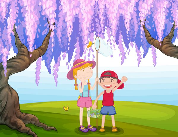 تصویری از دختر و پسری که در حال شکار پروانه در پارک هستند
