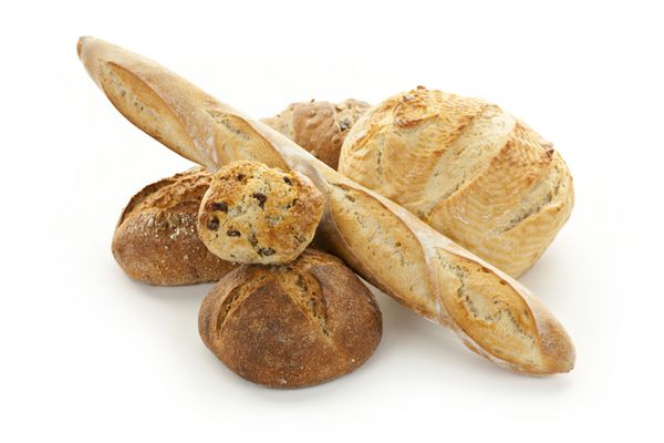 انواع نان در پس زمینه سفید