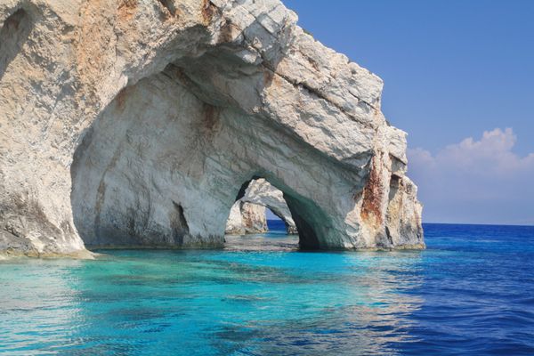 غارهای آبی در جزیره زاکینتوس یونان
