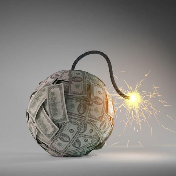 بحران مالی - یک بمب قدیمی با فیوز ساخته شده از اسکناس های دلار