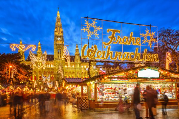 بازار سنتی کریسمس در وین اتریش