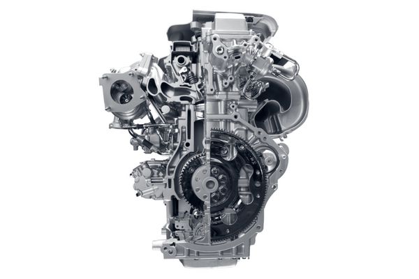 موتور خودرو مفهوم موتور ماشین مدرن جدا شده در پس زمینه سفید