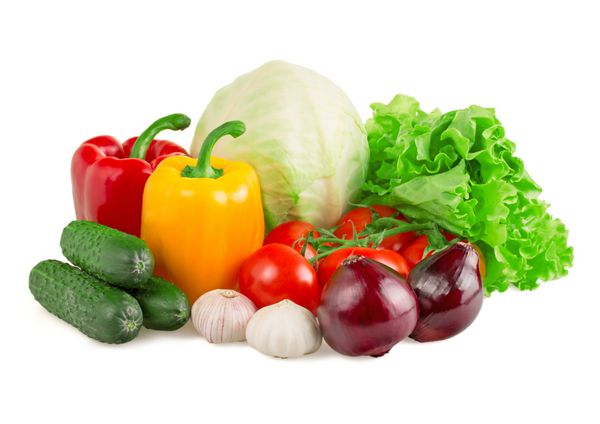 سبزیجات جدا شده در پس زمینه سفید