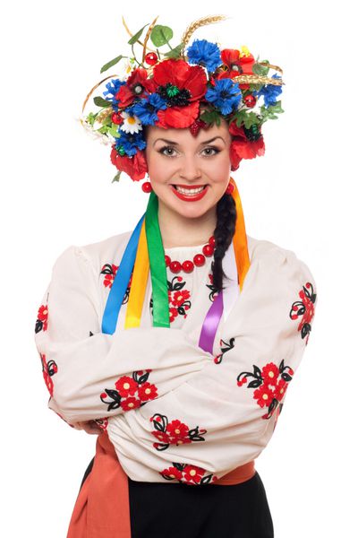 پرتره زن جوان با لباس ملی اوکراین جدا شده