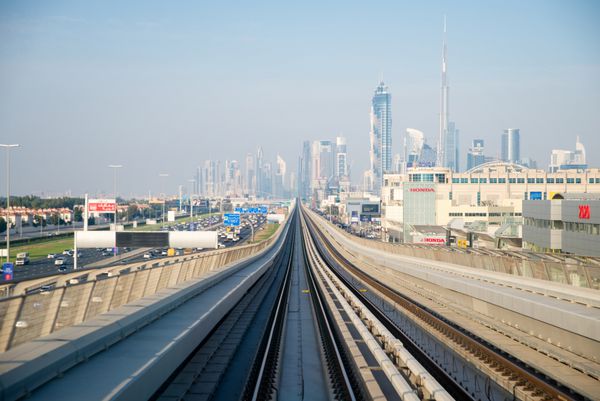 دبی امارات متحده عربی - 3 مارس 2014 متروی دبی به عنوان طولانی ترین شبکه مترو کاملاً خودکار جهان 75 کیلومتر 3 مارس 2014 دبی امارات