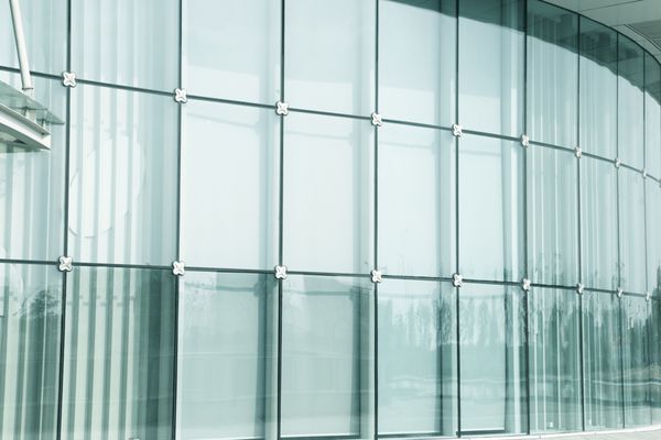 ساختمان شیشه ای مدرن آسمان خراش های مرکز تجاری