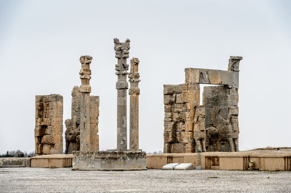 معماری باستانی و ویرانه های تخت جمشید پایتخت تشریفاتی امپراتوری هخامنشی میراث جهانی یونسکو