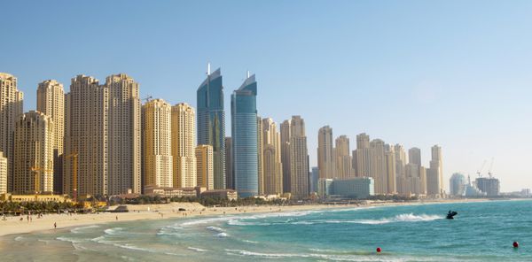 ساحل در دبی منظره وسیع دید پانورامایی