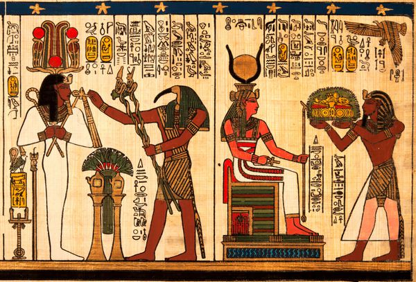 پاپیروس مصری با هیروگلیف های عتیقه