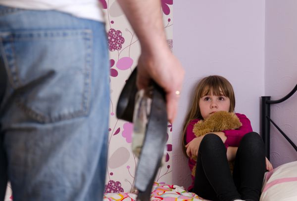 مشکلات خانوادگی خشونت الکلی