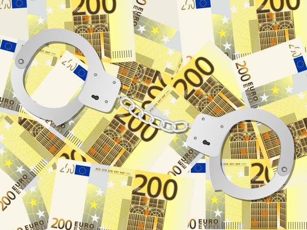 دستبند در زمینه دویست یورویی