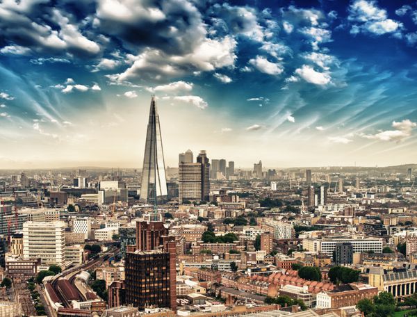 لندن نمای هوایی پانوراما از خط افق شهر در غروب