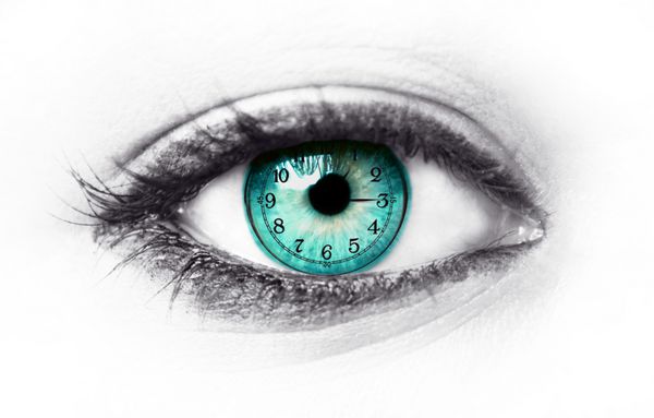 چشم و ساعت آبی انسان - مفهوم گذر از زندگی