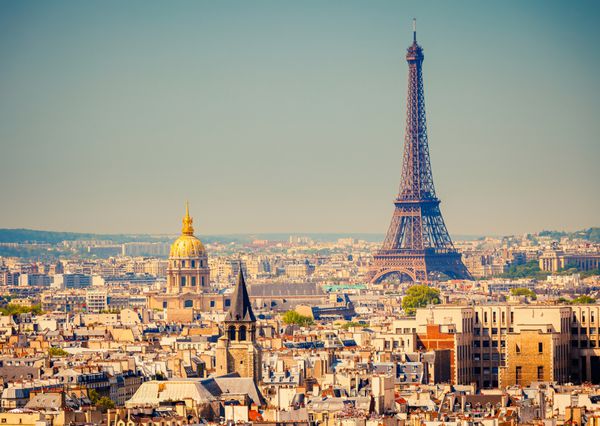 نمایی از برج ایفل پاریس فرانسه