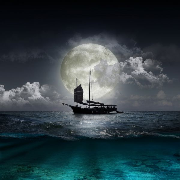 عصر جادویی در اقیانوس و ماه