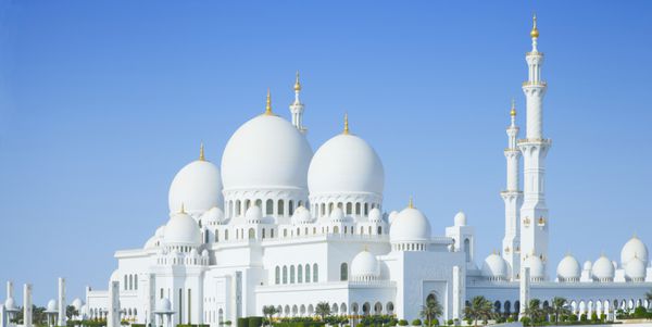 مسجد شیخ زاید در شهر ابوظبی امارات