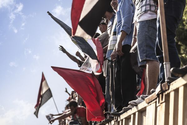 قاهره مصر - 1 ژوئیه تظاهرات مصری در منطقه الاتحادیه در جریان تظاهرات 30 ژوئن علیه محمد مرسی قاهره - 1 ژوئیه 2013