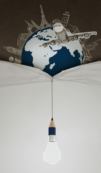 لامپ مداد با طناب کاغذ چروک باز را نشان می دهد که در حال سفر به سراسر جهان است