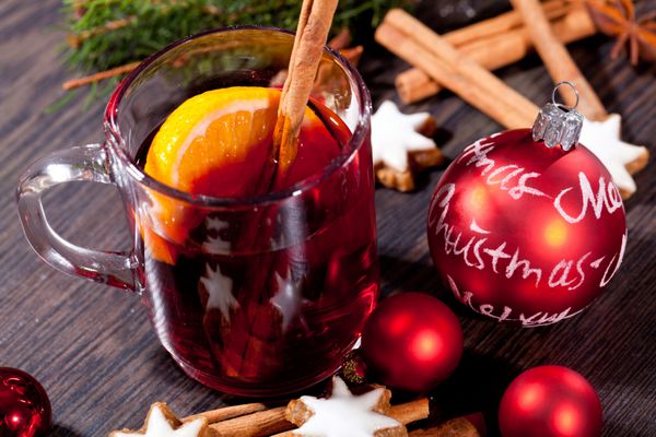 جشن تزئین کریسمس با زرق و برق فصلی زمستان خوش طعم قرمز مولد تند با نارنجی و دارچینی به وقت کریسمس زمستان