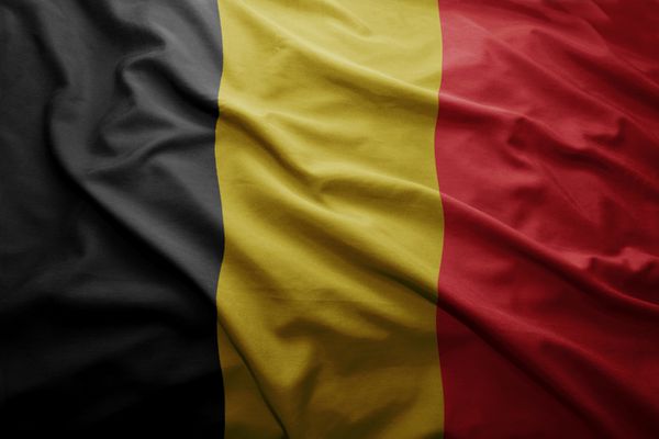 در اهتزاز پرچم رنگارنگ بلژیک