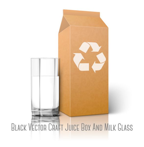 بسته کاغذی خالی واقعی با علامت بازیافت و شیشه برای شیر آب میوه دم و غیره جدا شده در پس زمینه سفید با انعکاس برای طراحی و نام تجاری شکل شیشه شفاف بردار