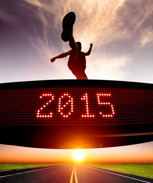 سال نو مبارک 2015 دونده در حال پریدن و عبور از روی صفحه نمایش ماتریس برای جشن سال 2015