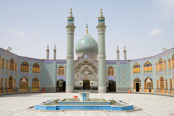 مسجد در کاشان ایران موزاییک رنگی سنتی