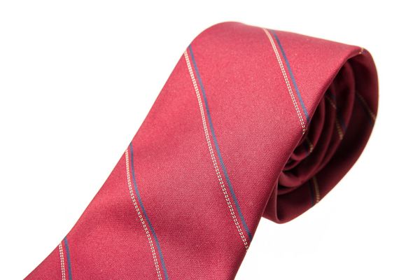 کراوات گردن تجاری قرمز جدا شده در پس زمینه سفید