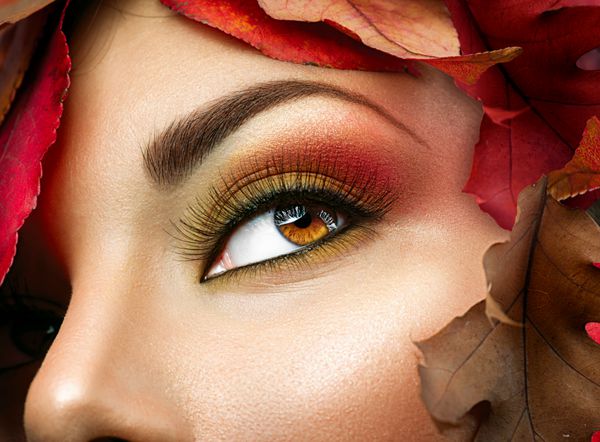 آرایش پاییزی برای چشم های قهوه ای آرایش مد نزدیک پوست عالی رنگ های گرم پاییزی سایه چشم مژه های بلند