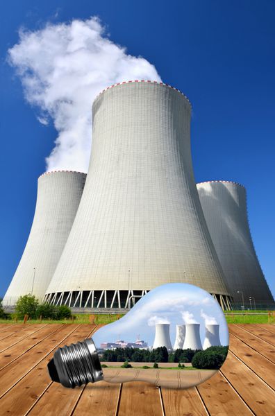 نیروگاه هسته ای در لامپ