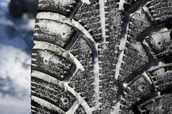 چرخ های آج لاستیک های زمستانی برفی