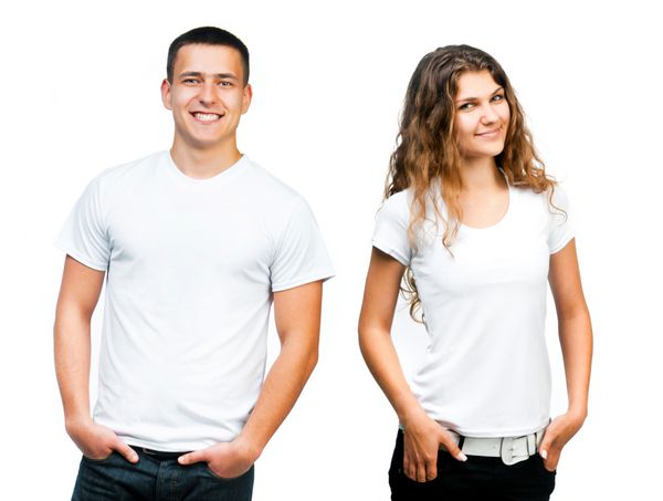 تی شرت سفید روی یک مرد و دختر جوان جدا شده