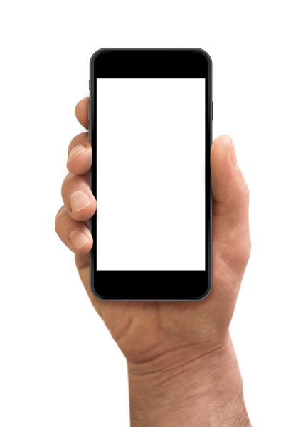 دست مردی که گوشی هوشمند را با صفحه نمایش خالی جدا شده روی سفید در دست گرفته است