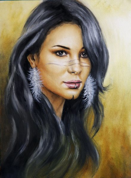 یک پرتره ایربراش زیبا از یک زن جوان دلربا با گوشواره های پر و نمای موهای تیره بلند پرتره تماس چشمی آرایشگر