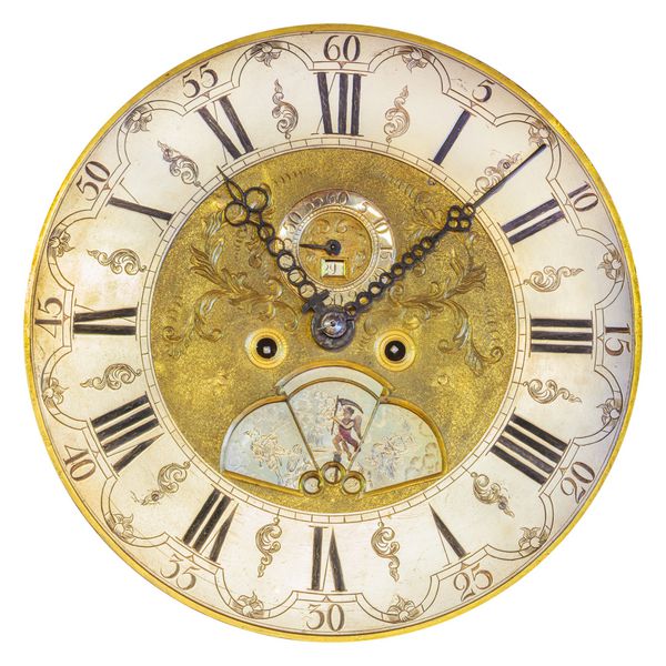ساعت زینتی واقعی قرن هفدهم f جدا شده در پس زمینه سفید