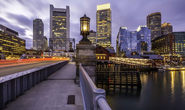 نمای پانوراما از معماری بوستون در ماساچوست ایالات متحده آمریکا در غروب آفتاب