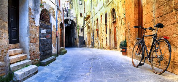 خیابان های تصویری سریال ایتالیای قدیم - pitigliano