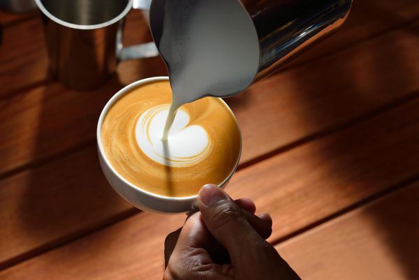 ساخت کافه لاته آرت شکل قلب